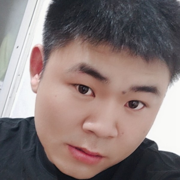 彭盼青的照片