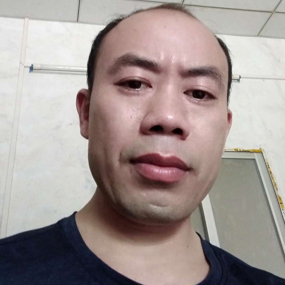 简单等于保温杯的照片