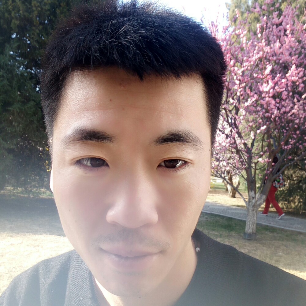 特矜持言少的照片