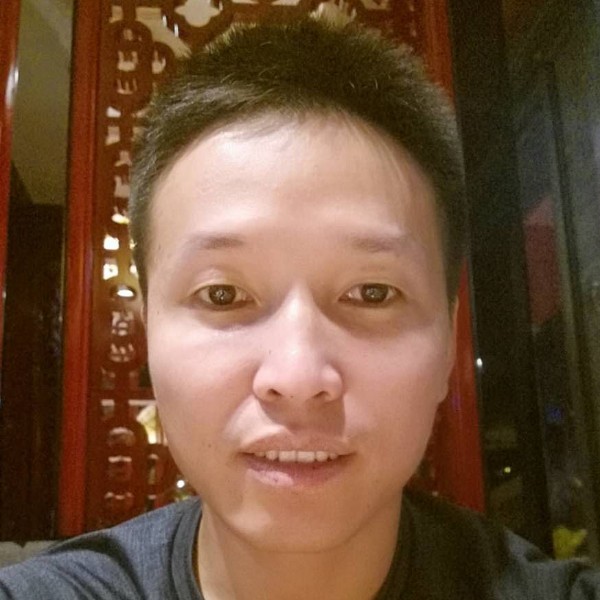 pe的照片