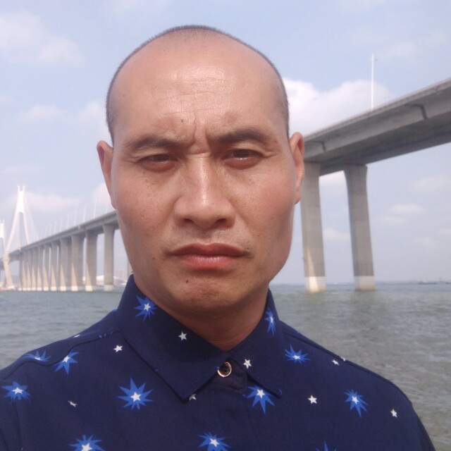 乔本的照片