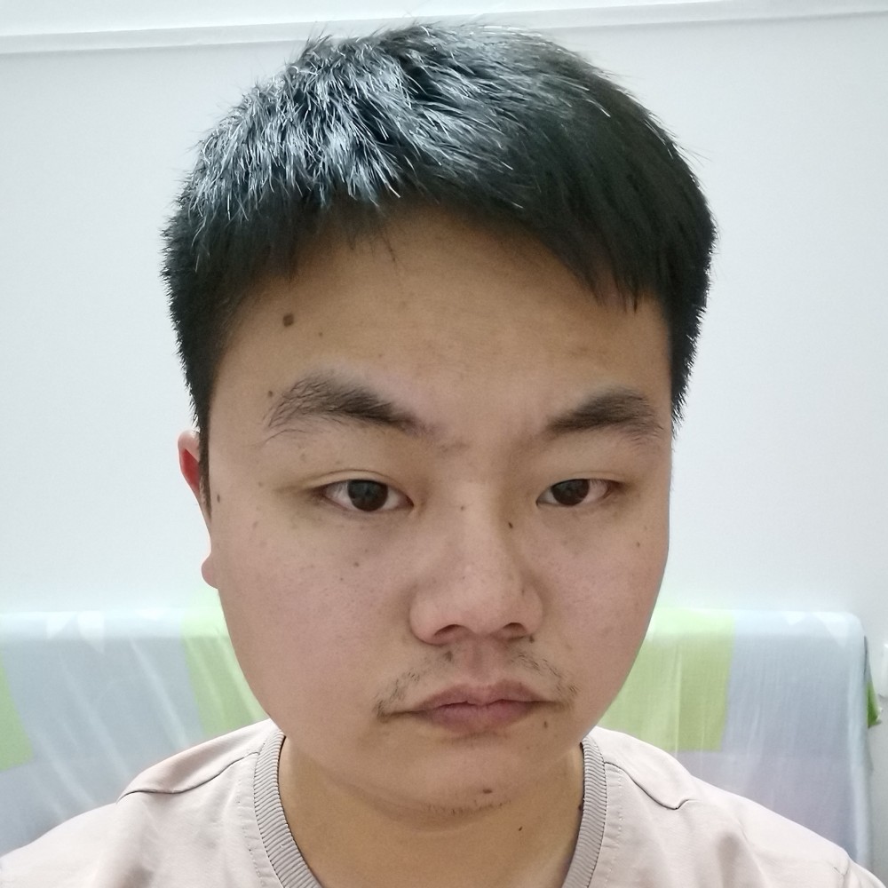 伶俐漫步蝶衣的照片