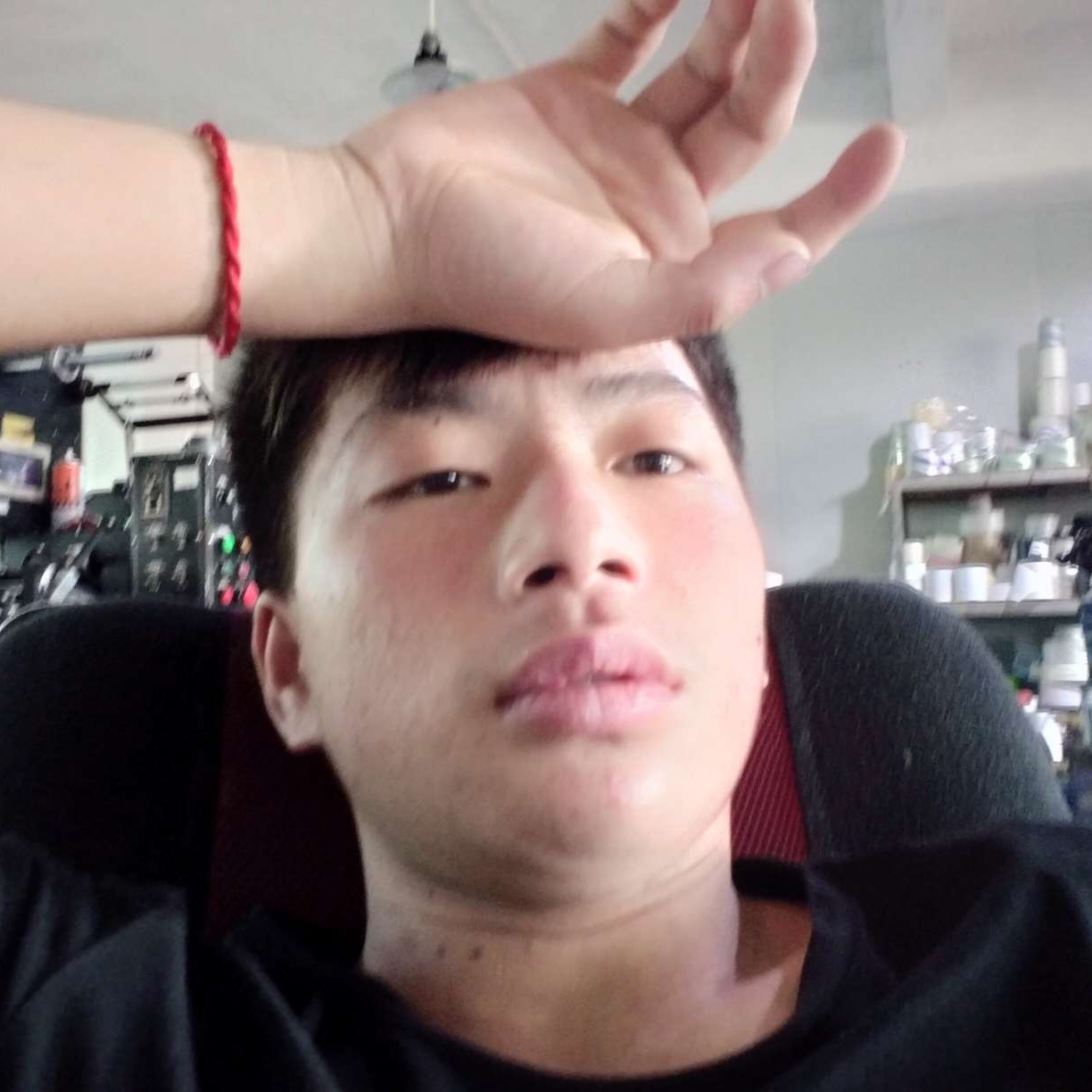 鱼笑贪玩的照片