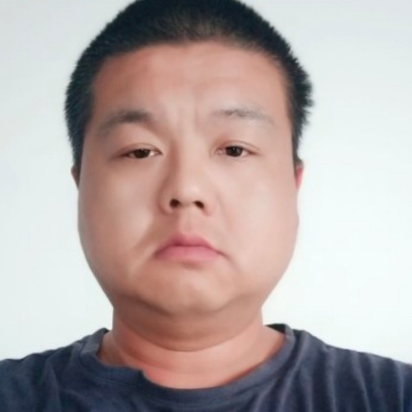 黑色幽默1的照片