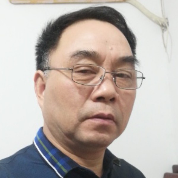 稳重相许平湖的照片
