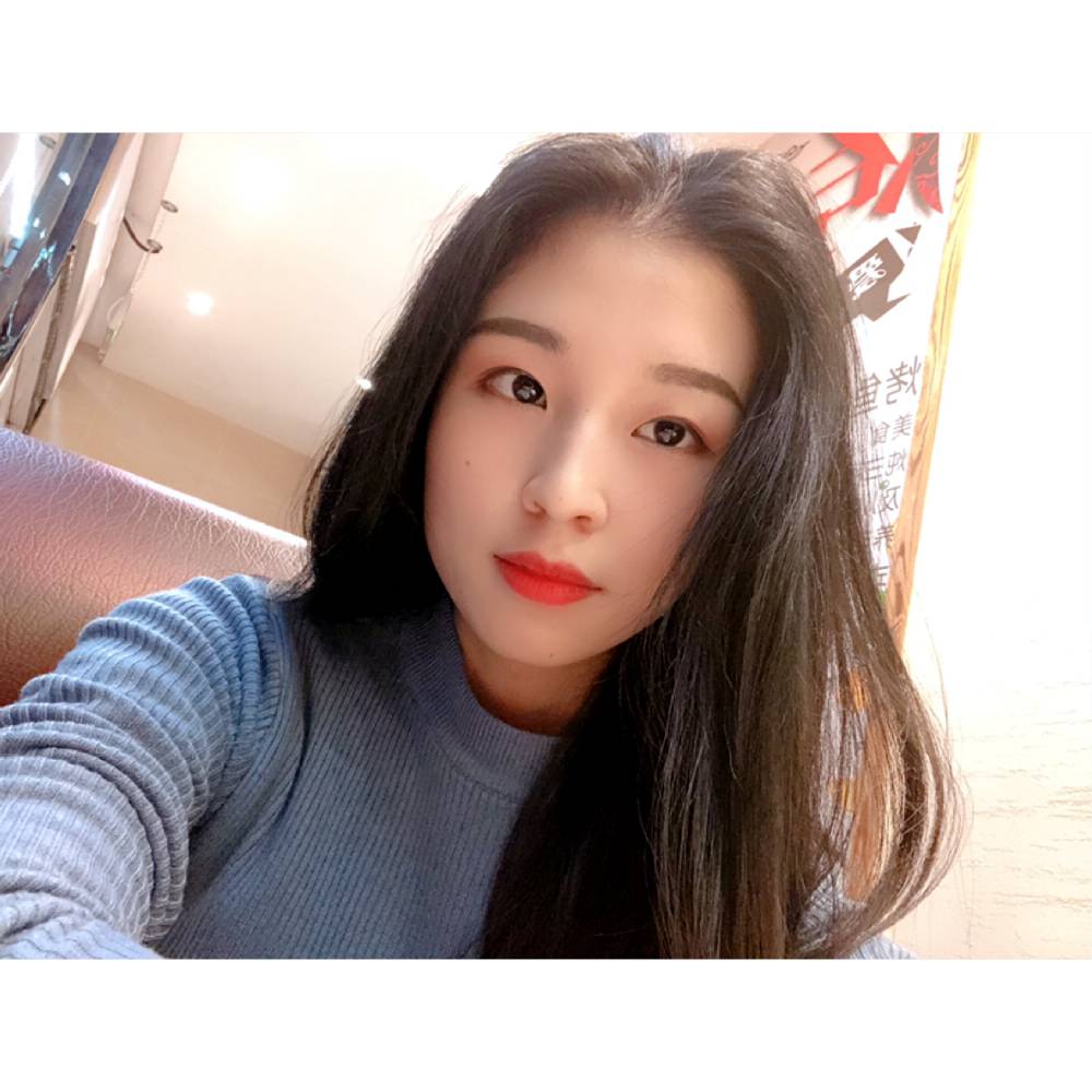 吴雨涵的照片