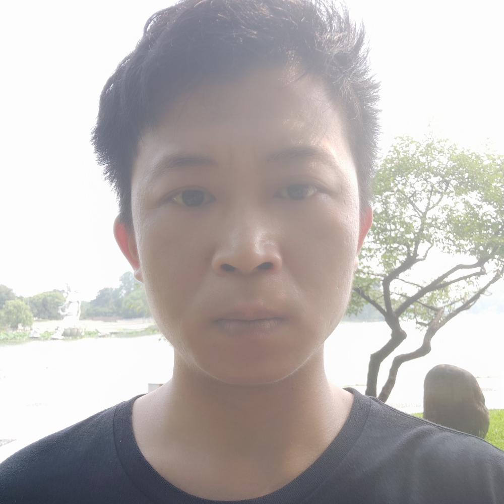 小兔子打流年的的照片