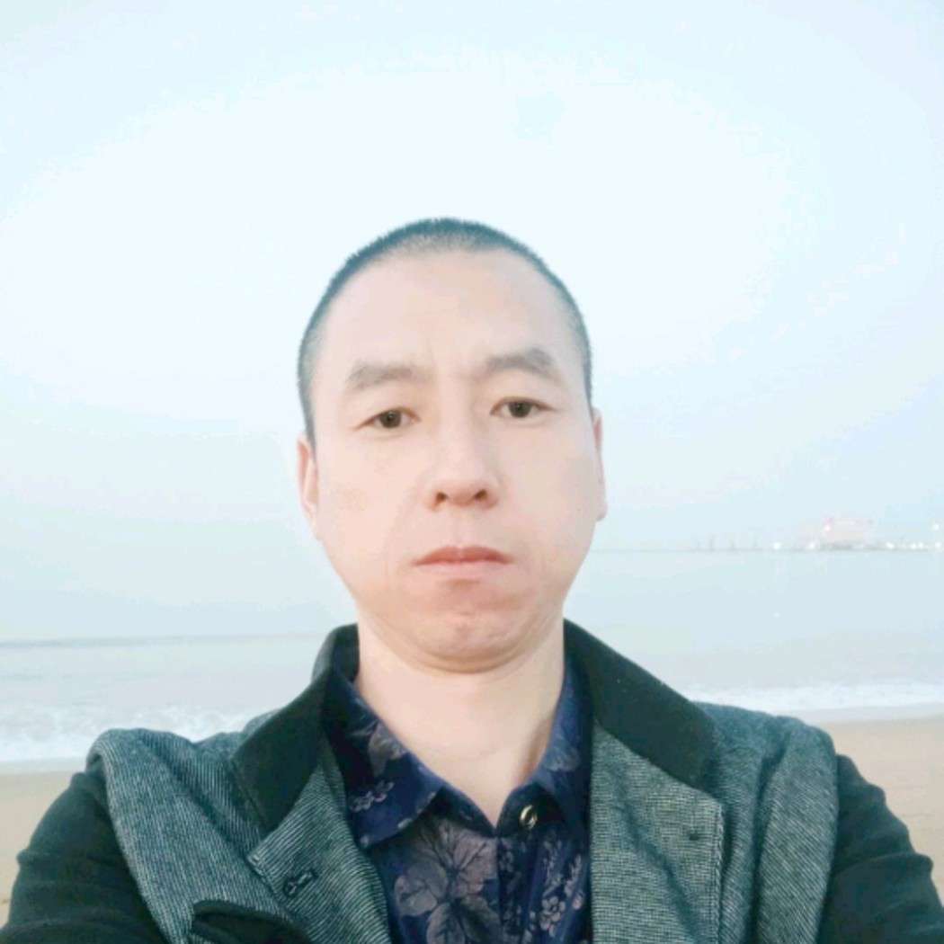 鞋子回首热心的照片