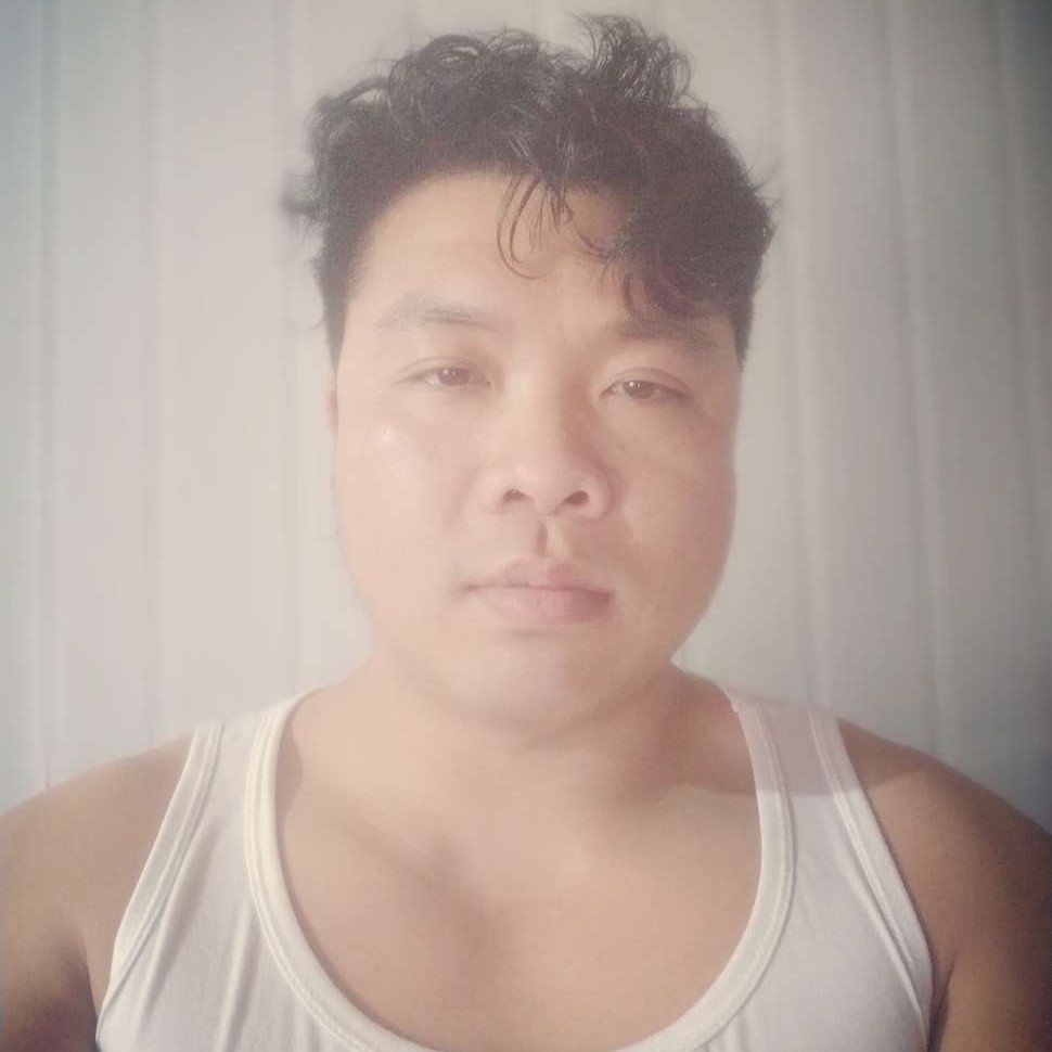 红玫瑰扯魔幻的照片