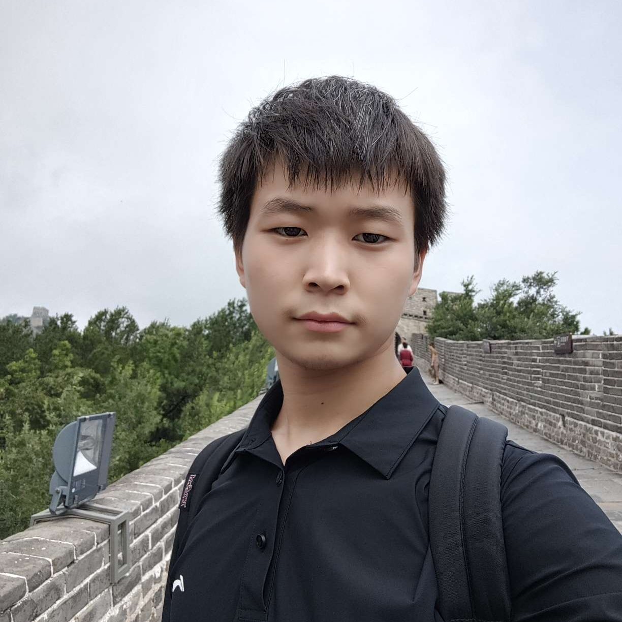 平常等待身影的照片