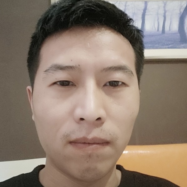 月之哀霜的照片