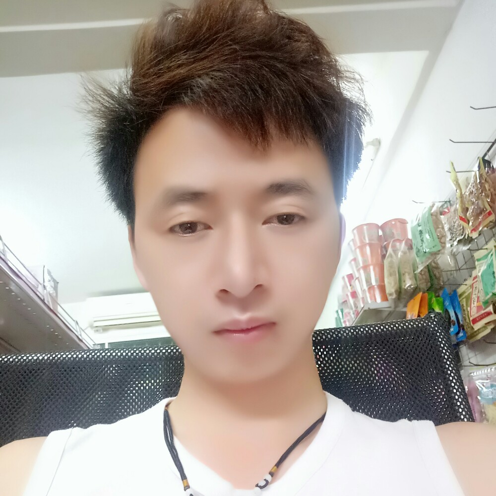 魔镜明理的照片