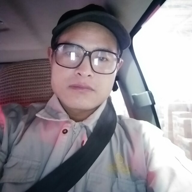 昵爱吻我的照片