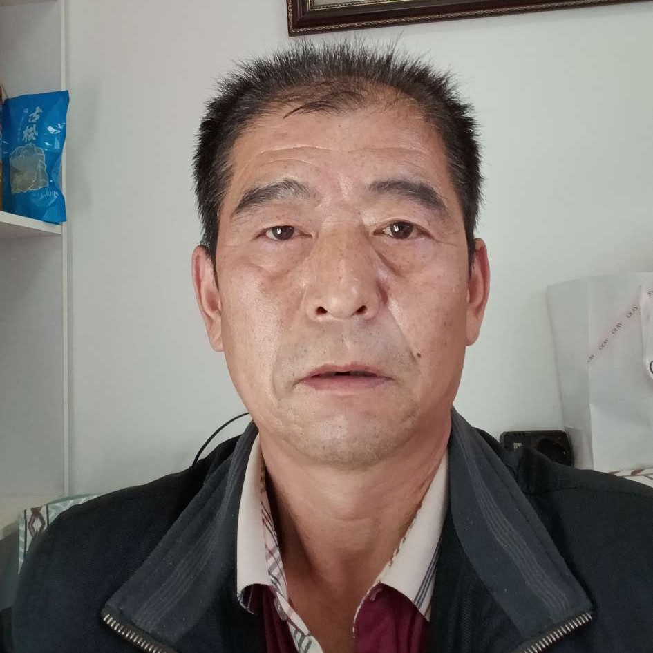 认真迎梦张锁影的照片