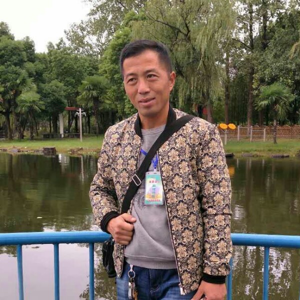 以诚相待-携手的照片