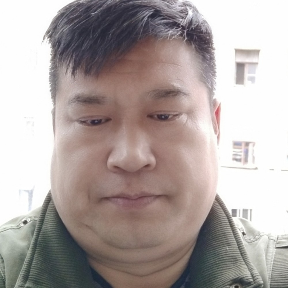 乔宇平的照片