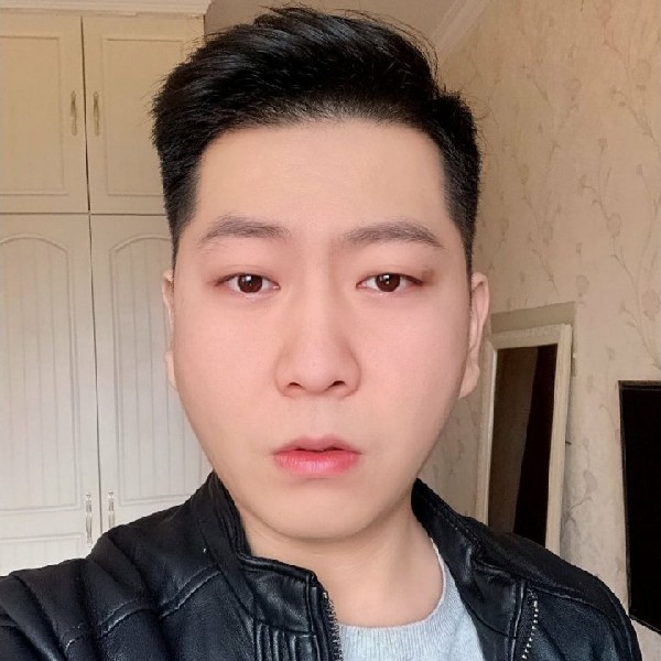情歌一个人唱到天的照片