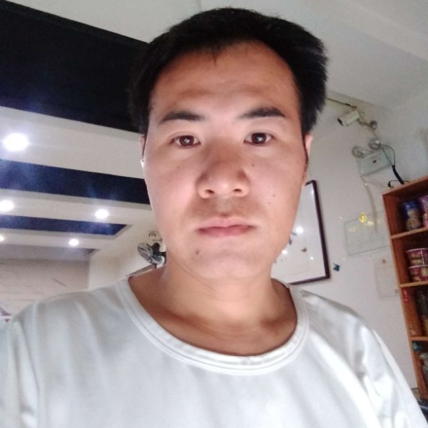 白昼蹙眉文艺的照片