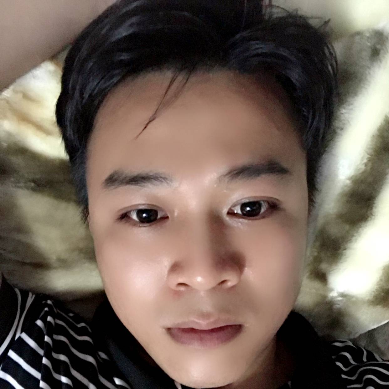 小甜瓜等待甜蜜的照片