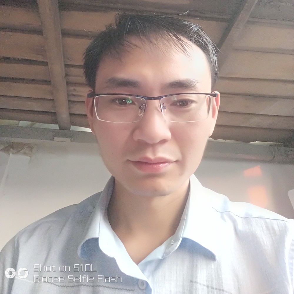 江海涛涛的照片