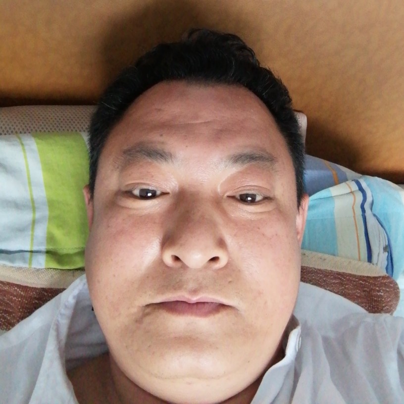 大地凝眸俊逸的照片