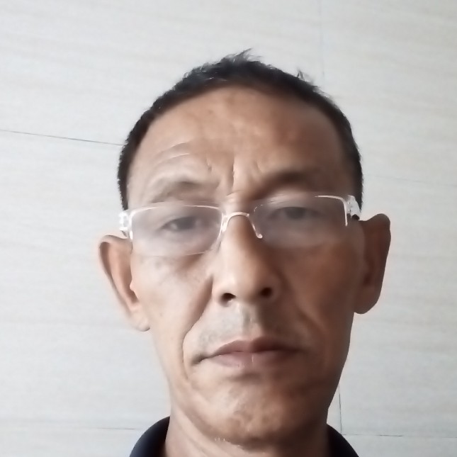 韶华刻苦的照片