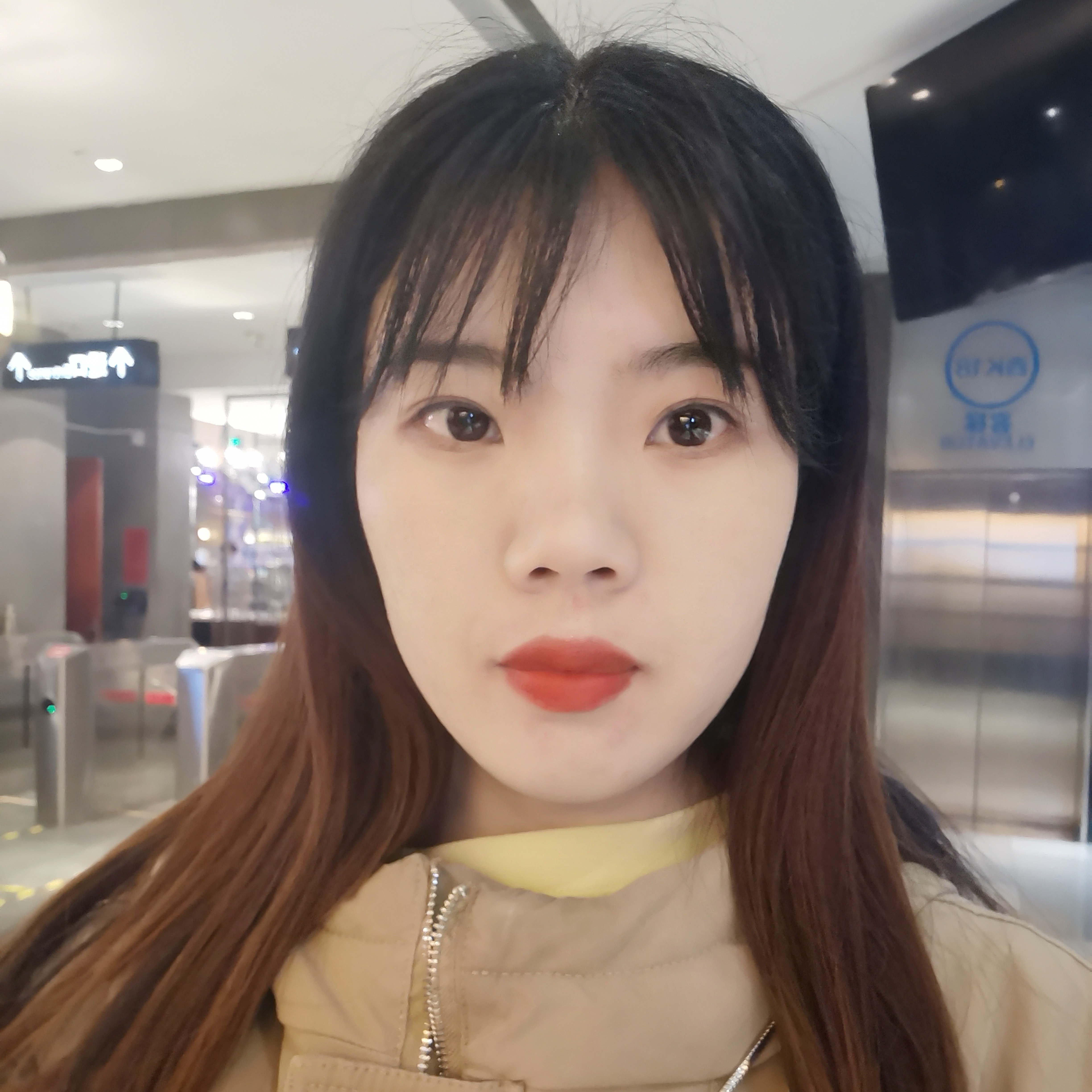 义气愿尘宵的照片