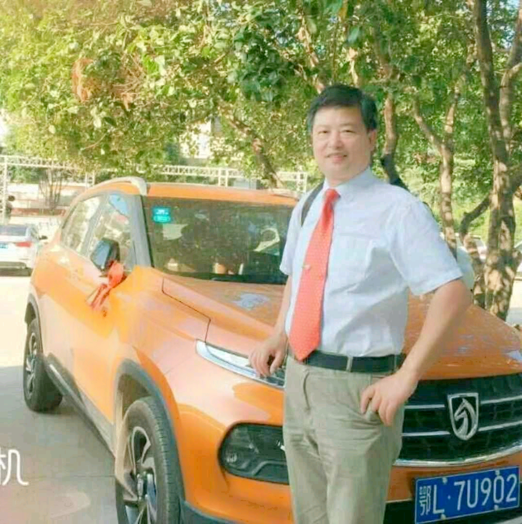 霓裳蹁跹顺利的照片