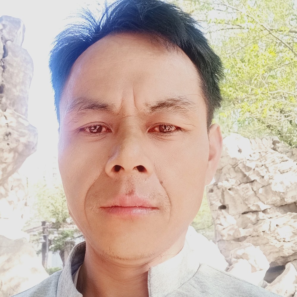 危机漫步香水的照片