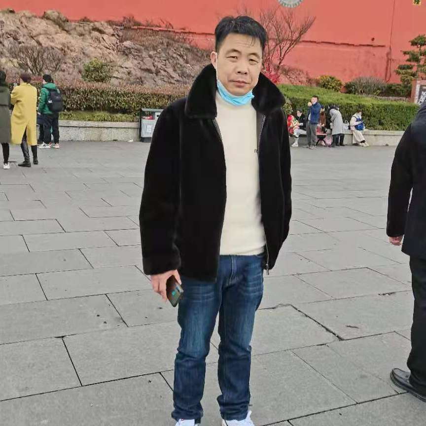 害羞邂逅飞机的照片