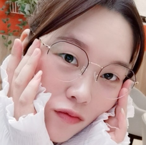 愉快邂逅小蜜蜂的照片