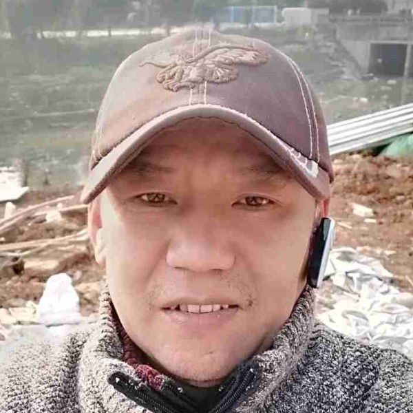爱在问天情的照片
