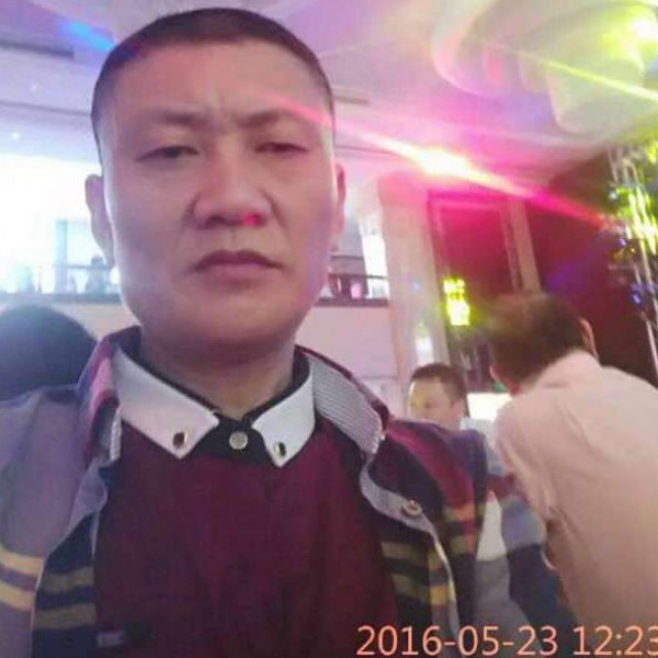 诚心等于大门的照片