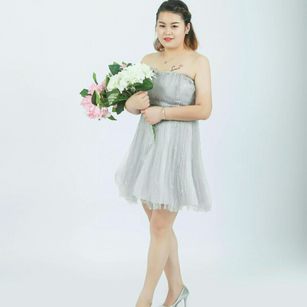 贤惠小熊猫的照片