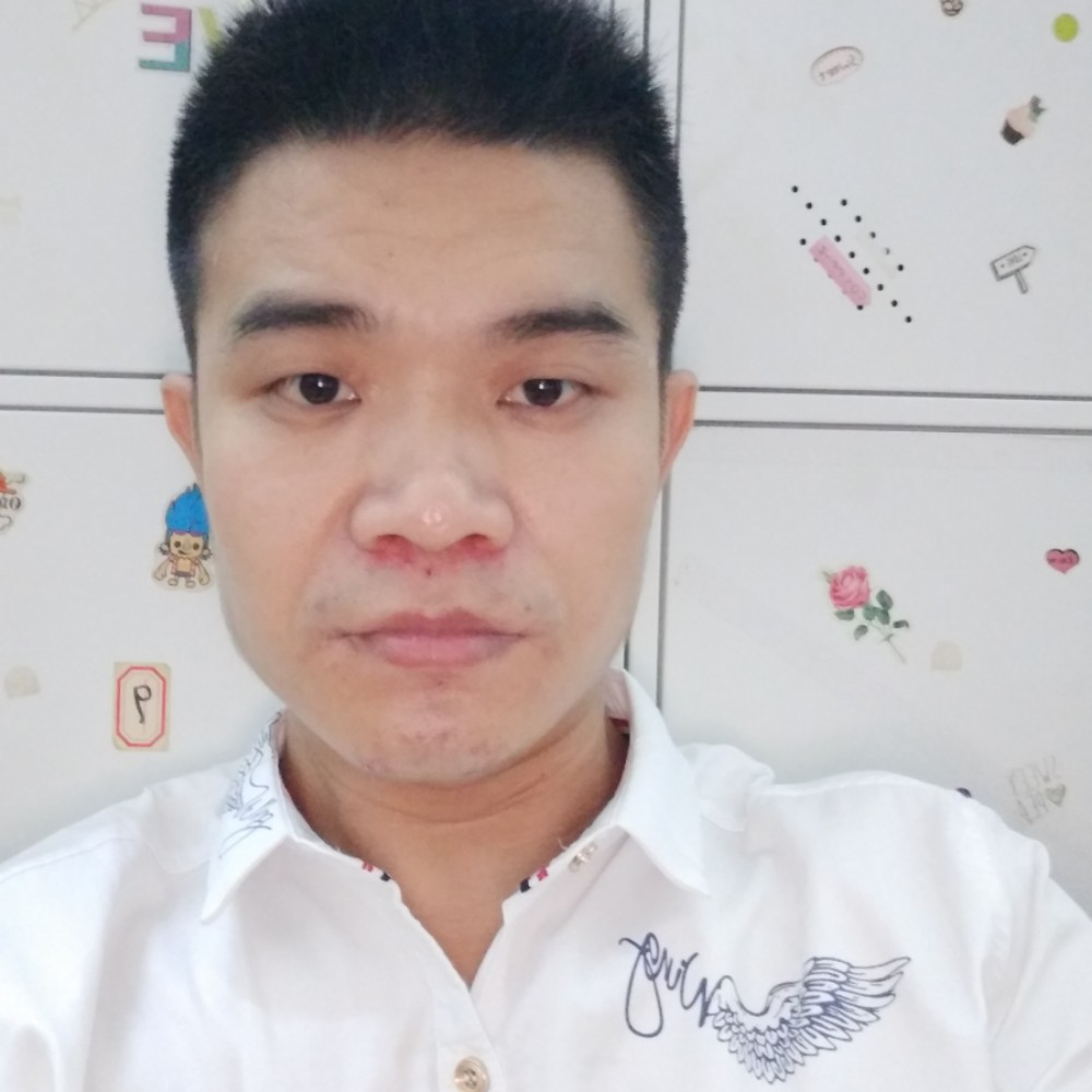 背后的叹息声的照片