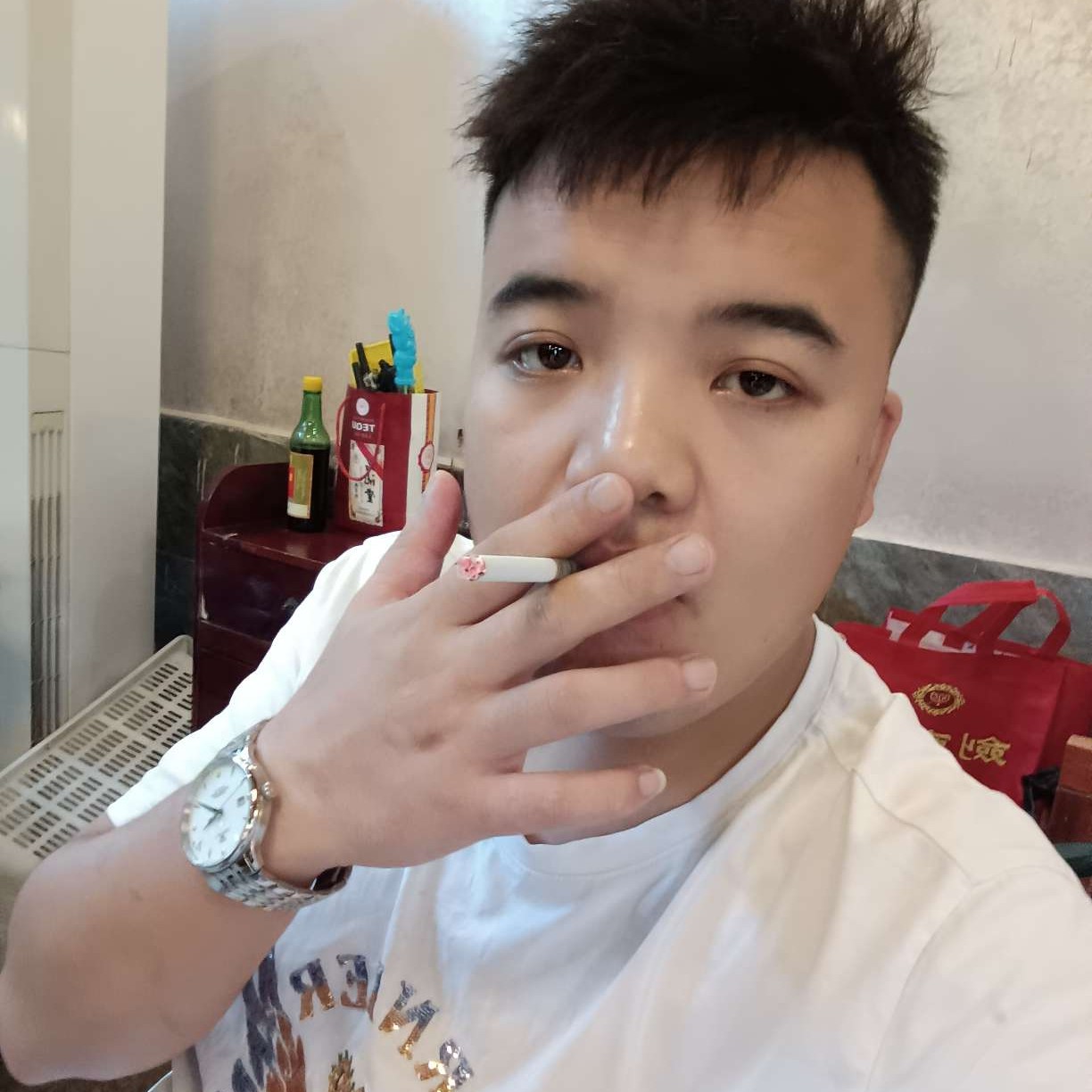 淡然深拥老师的照片