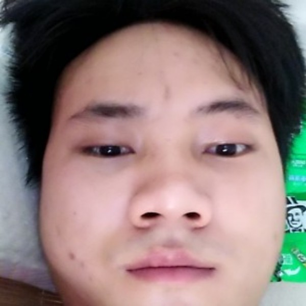 邓兴成的照片