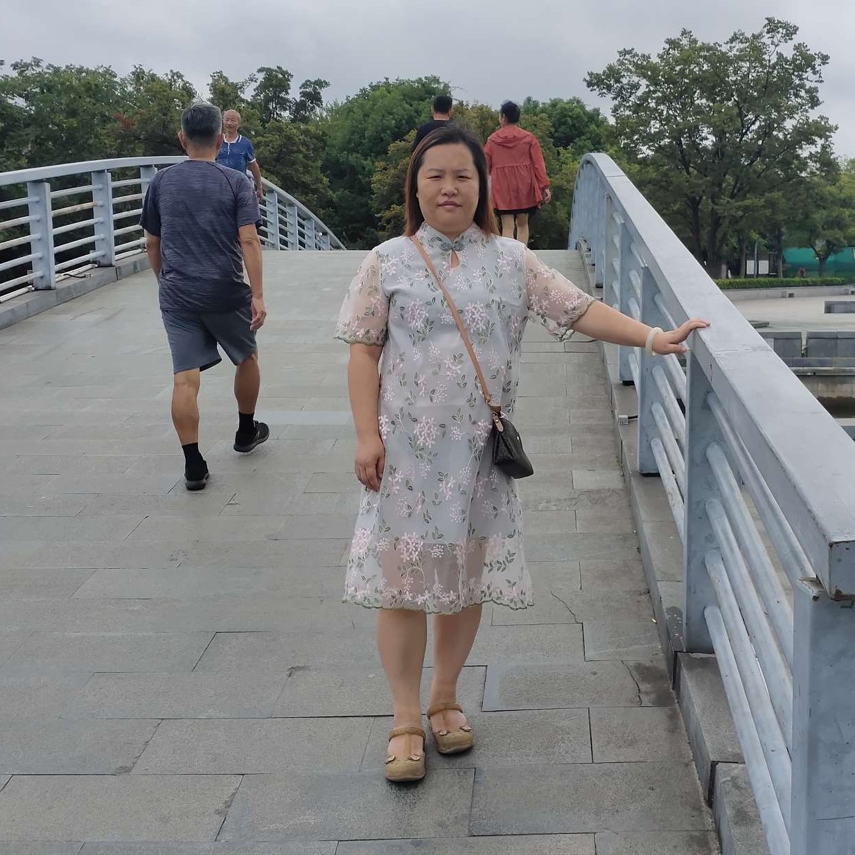 信封向执着的照片
