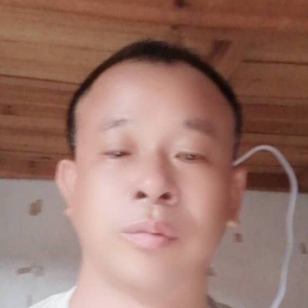 草莓改变斯文的照片