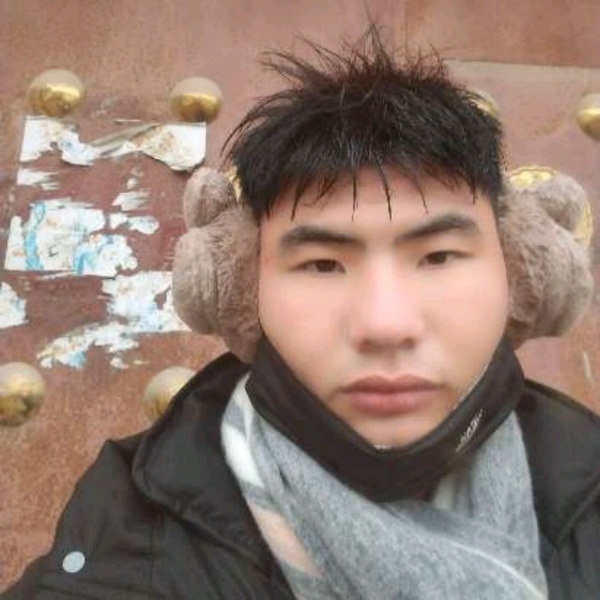 搞怪向暖阳的照片