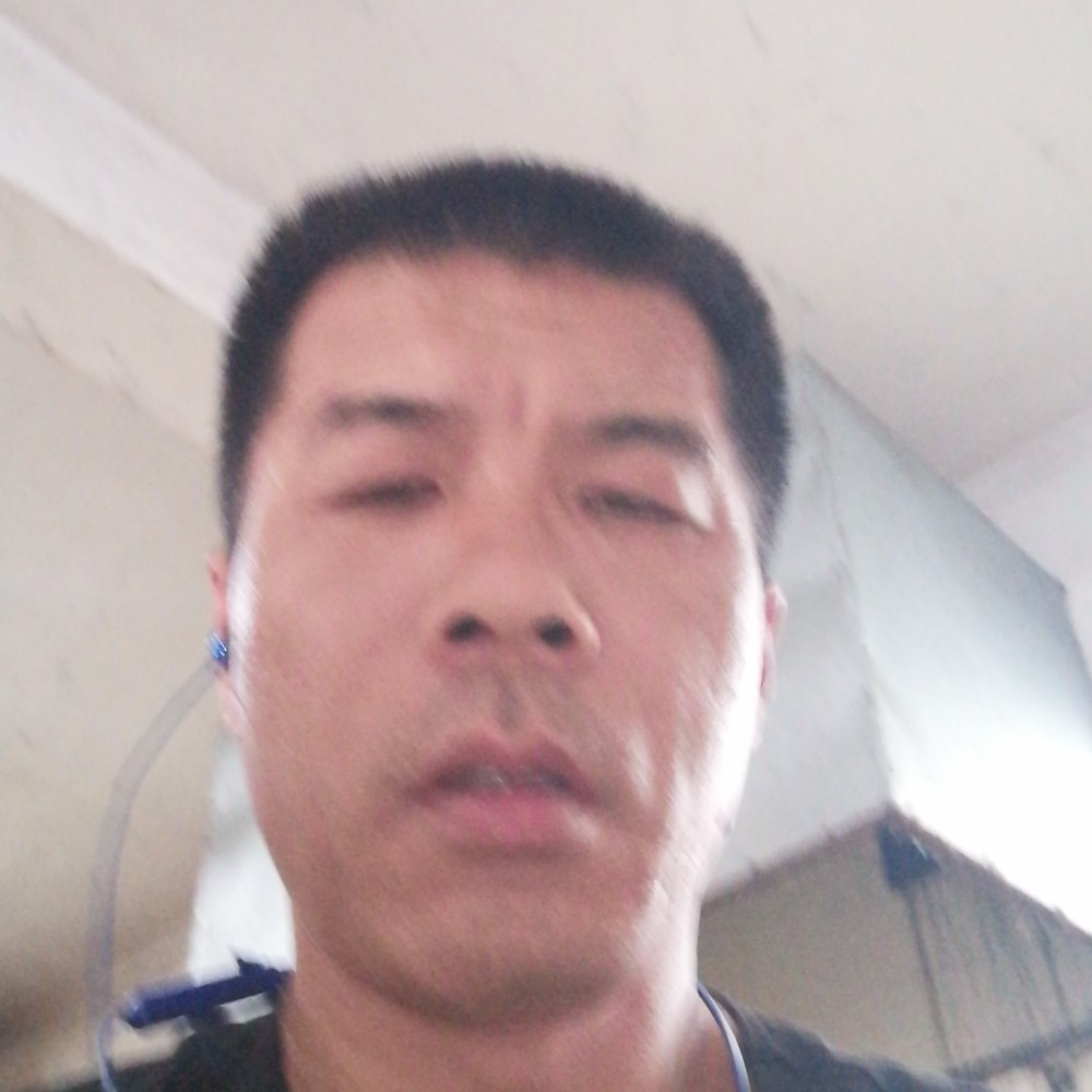 我是秋风落叶的照片
