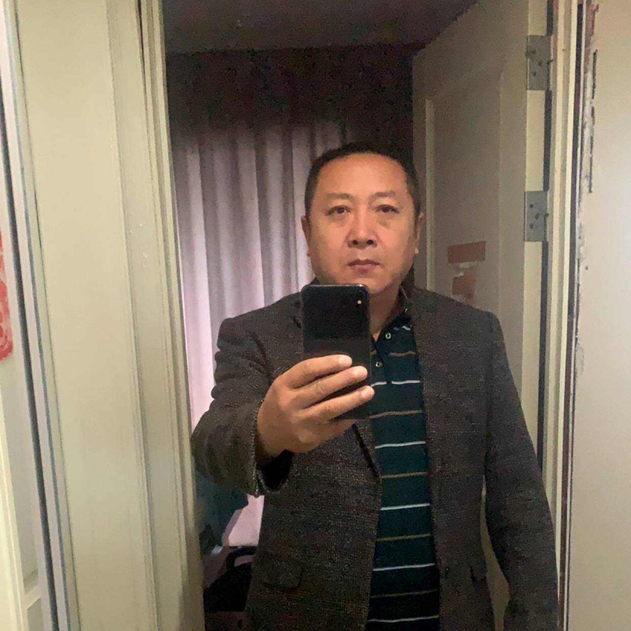 认真工作享受生活的照片
