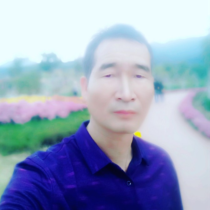 机灵少女的照片