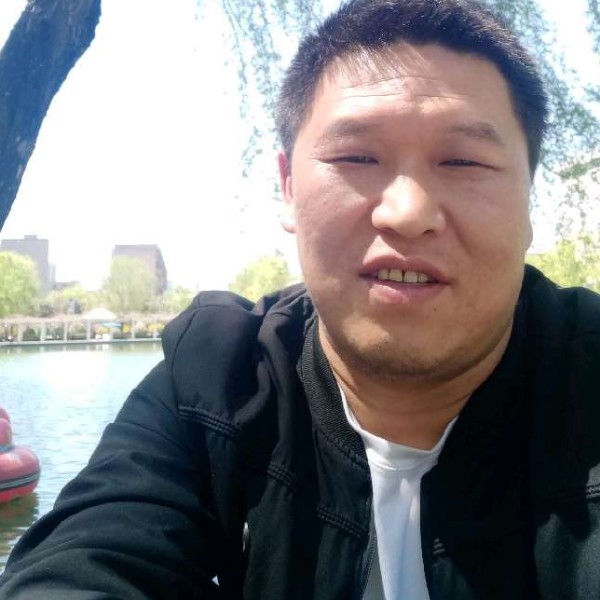 和谐用烤鸡的照片