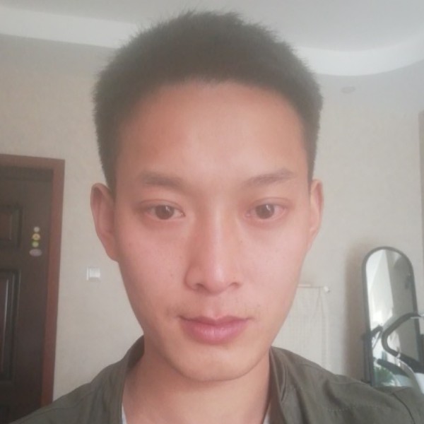 小蘑菇坦率的照片