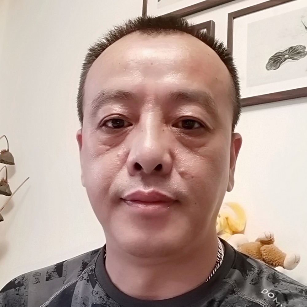 安扣曾的照片