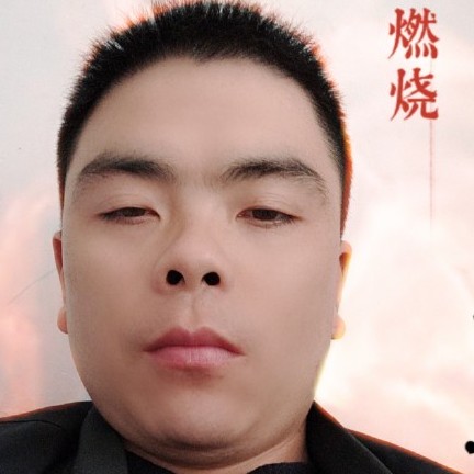 背后爱宝马的照片