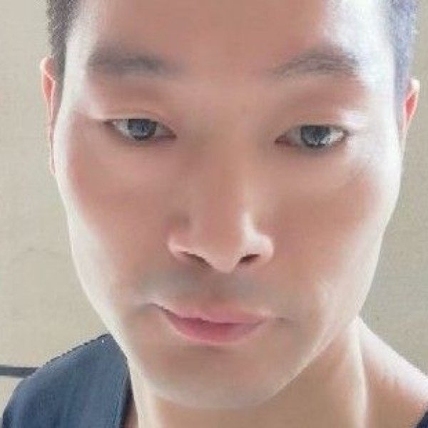 永不放弃另一半的照片