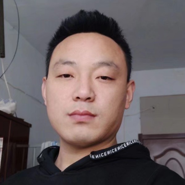 静茹月的照片