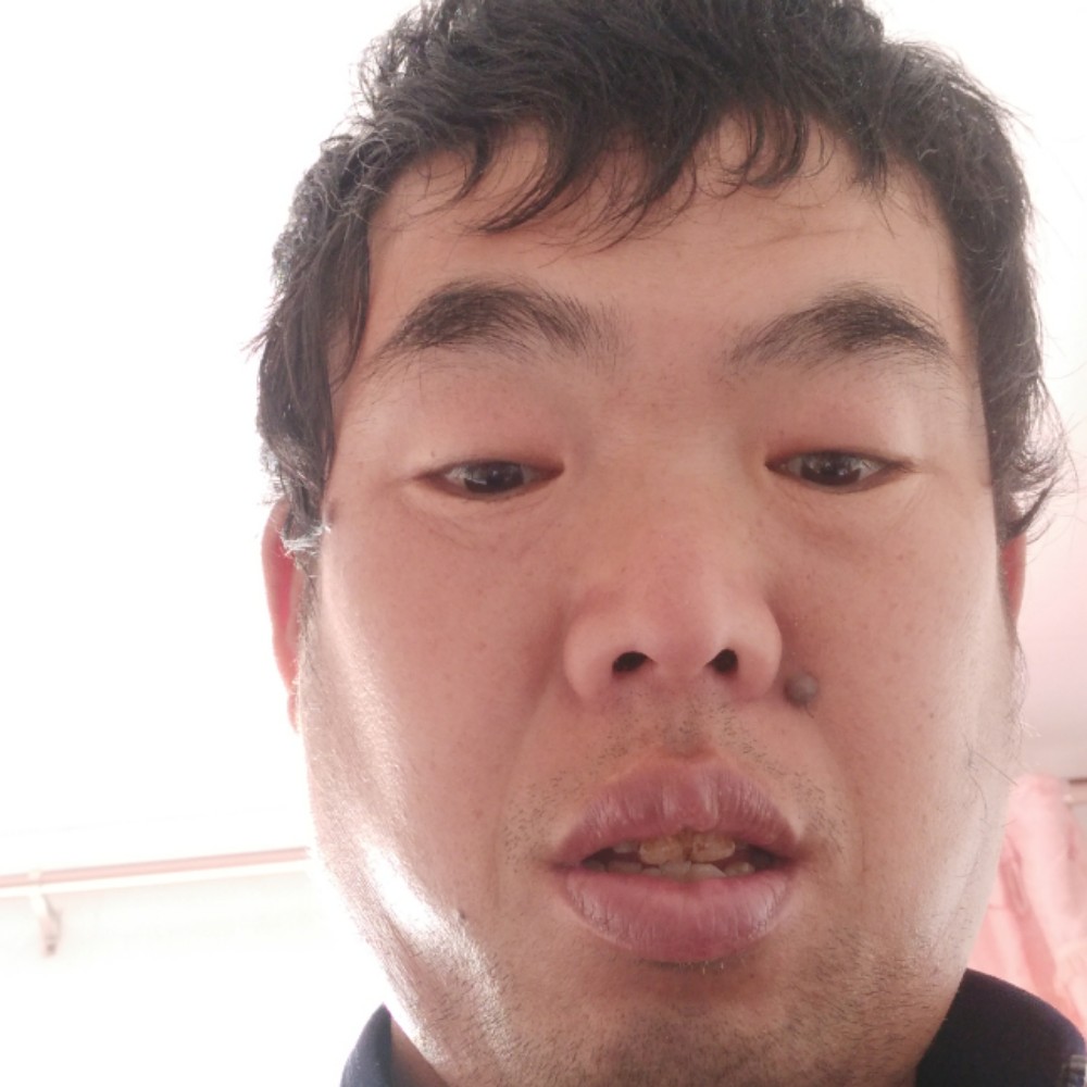 春华爱含糊的照片